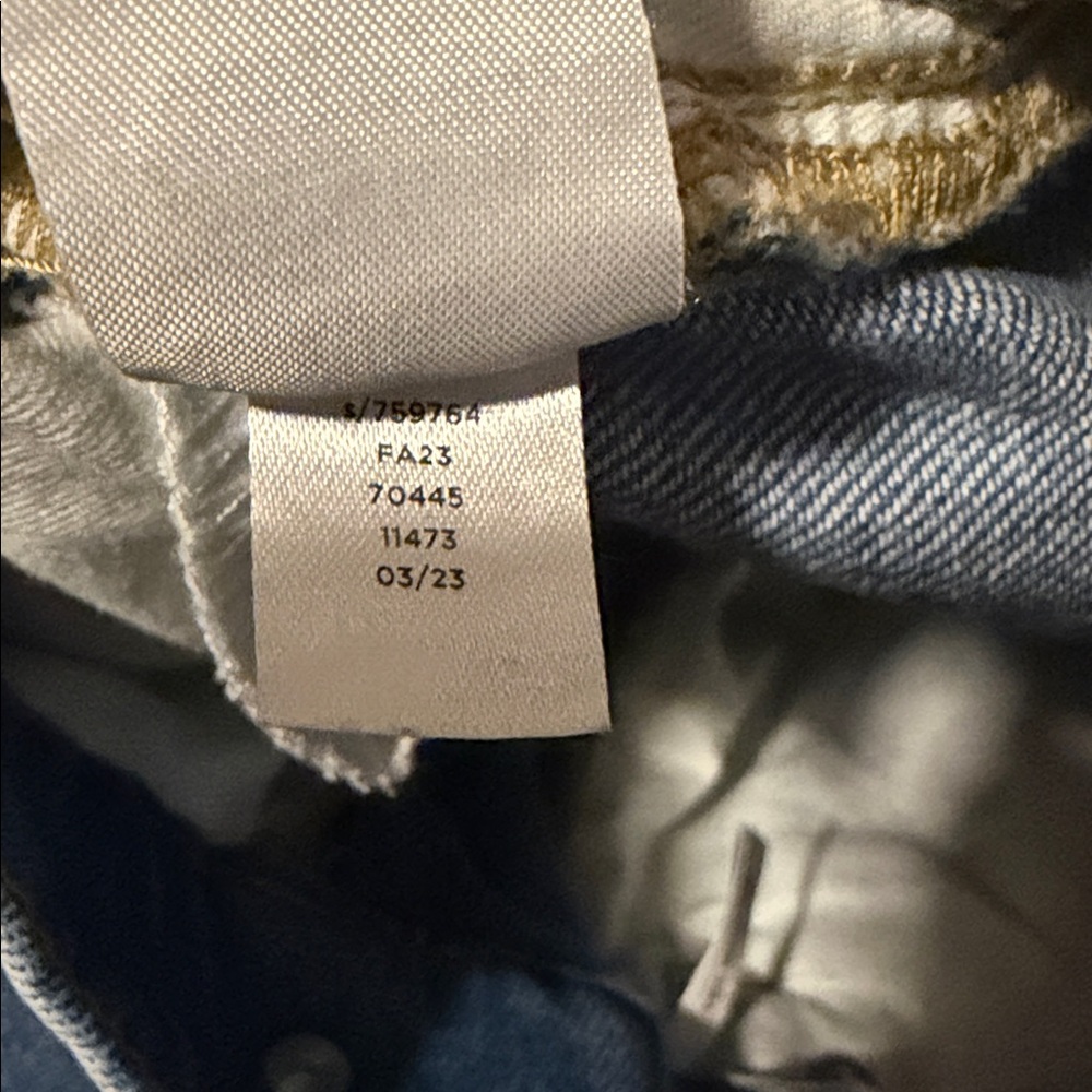 LOFT size 4 “The Wide Leg” Classic Blue slightly distressed jeans - Picture 7 of 7